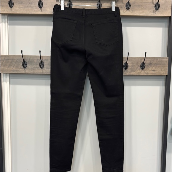 NWOT!! Classic Black Women's Jeans - Picture 5 of 8